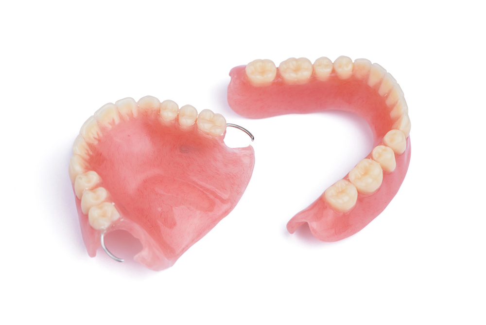 How To Know When To Get Dentures: 7 Signs You May Need Them